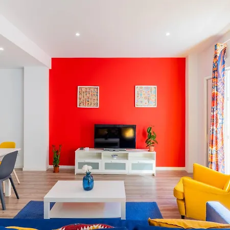 아파트 Spacious Clean & Colorful Quiet Zone *